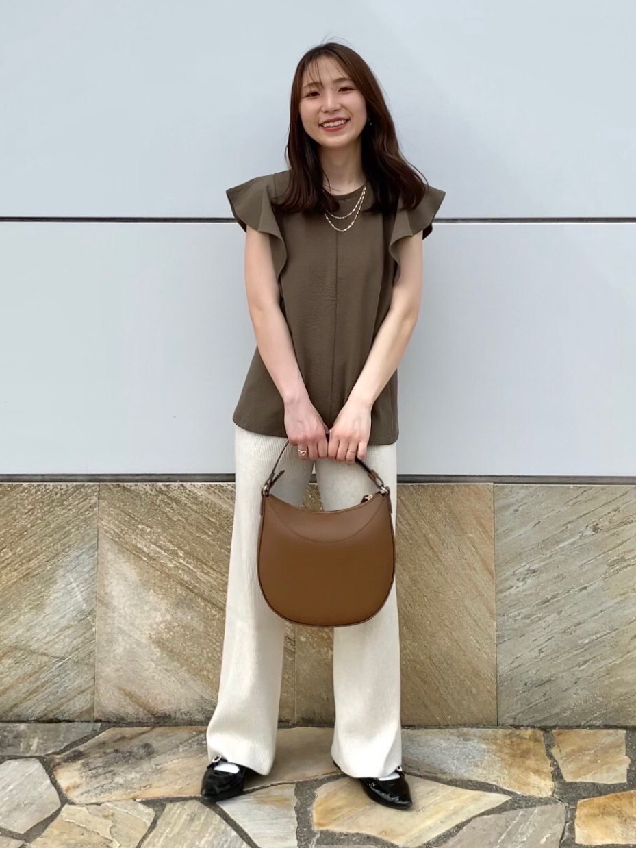 ラッフルスリーブT」の着用コーディネート| ユニクロ公式