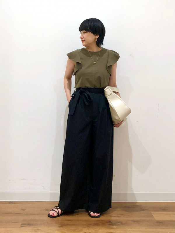 ベルテッドアンクルワイドパンツ（レディース）の着用コーディネート