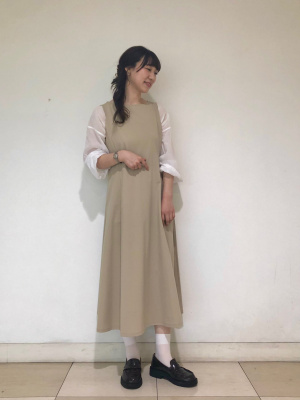 【22年モデル】BEIGE. コットンシアーブラウス ユニクロ公式 | コットンシアーブラウス/7分袖