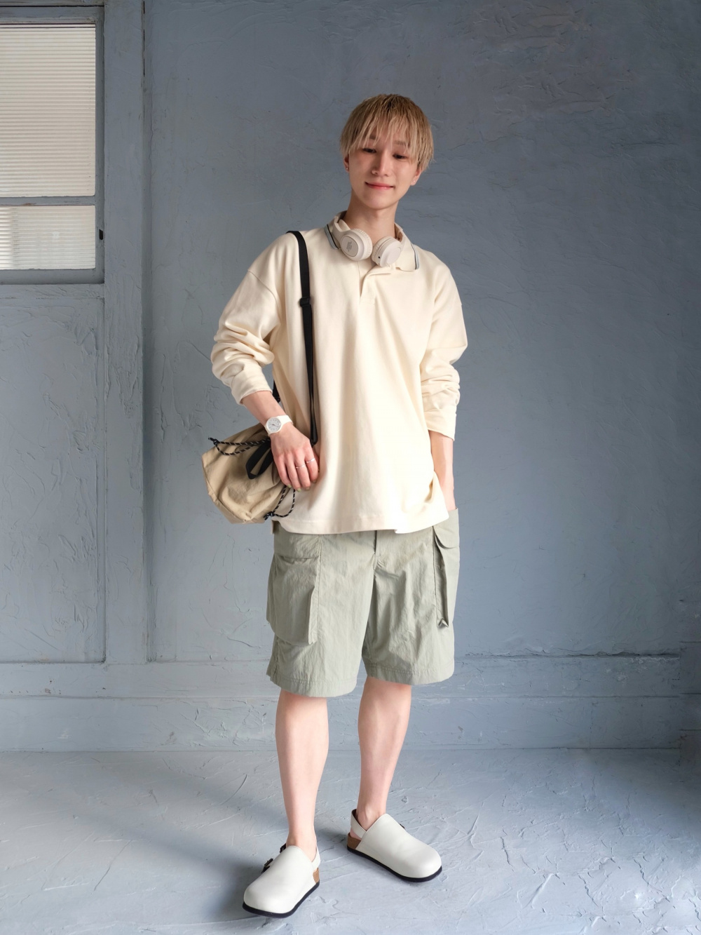 パラシュートカーゴショーツ」の着用コーディネート| ユニクロ公式