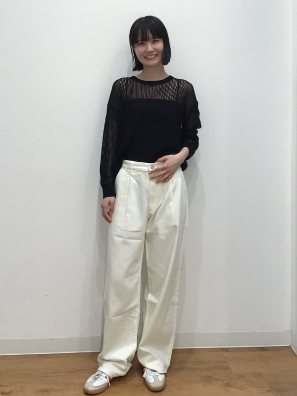 ドレープデニムタックパンツ（レディース）の着用コーディネート