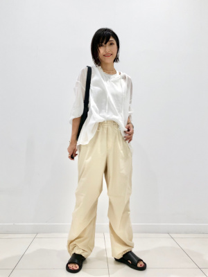 ユニクロ公式 | シアーボリュームブラウス