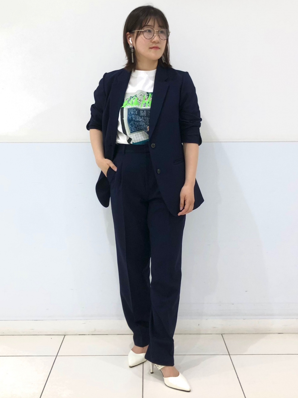 感動ジャケット、レースブラウス」の着用コーディネート| ユニクロ公式