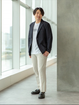 ✨未使用✨UNIQLO 感動ブレザーJWA 着丈袖丈短め L 2025年モデル ユニクロ公式 | 感動ブレザー/袖丈着丈短め