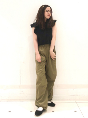 パラシュートパンツ M オリーブ　ユニクロ UNIQLO - ユニクロ パラシュートパンツ L オリーブの通販 by