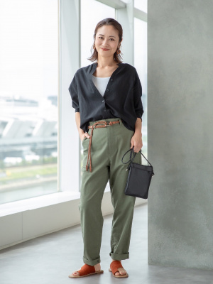 Lisette リネンコットンテーパードパンツ ブラック Lisette リネンコットンテーパードパンツ ブラック