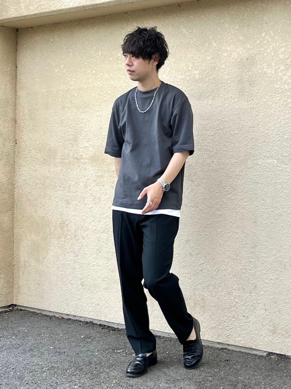 エアリズムコットンオーバーサイズTシャツ/5分袖」の着用