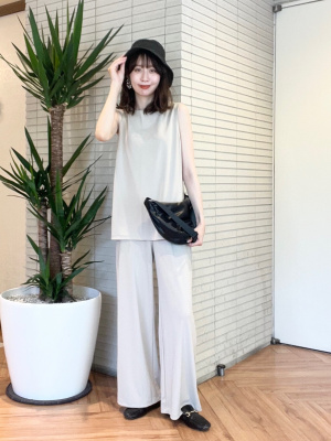 ユニクロ公式 | クレープジャージーストレートパンツ