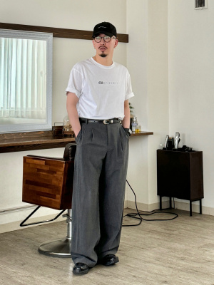 ユニクロ公式 | タックワイドストレートパンツ