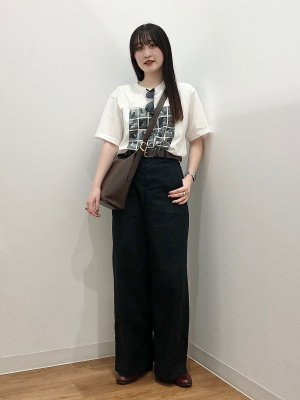 SNSでも話題！ユニクロのワイドチノパンツどうはく？NG＆OK