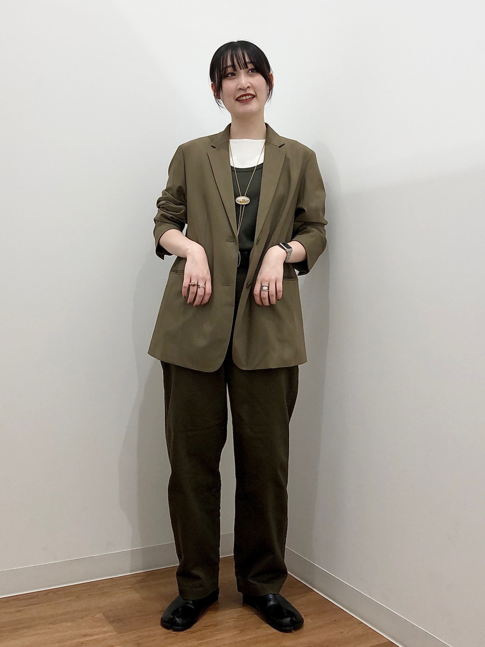 UNIQLOリラックスフィットテーラードジャケットの魅力【新色