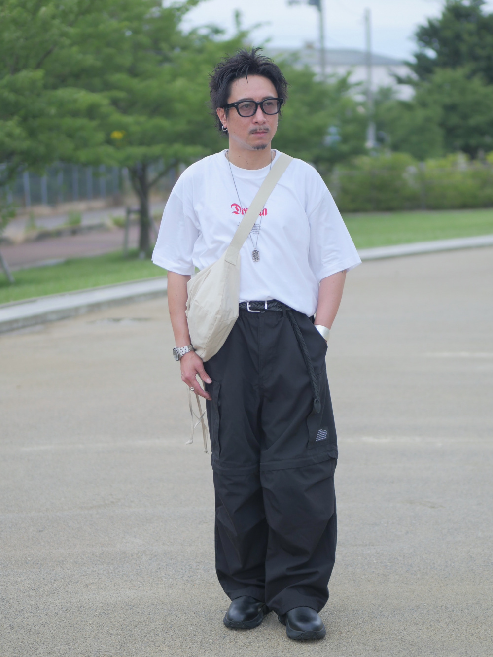バックドロー ストリング ベスト おしゃれ パンツ コーデ タックワイドパンツ（丈標準68～70cm）、ドローストリング