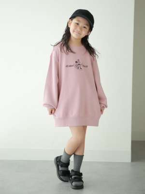ベッカム2021・大人用ユニクロ・スウェット長袖魔女の宅急便・ Mサイズ UNIQLO × ジブリ 海外限定 長袖 スウェット 魔女の宅急便