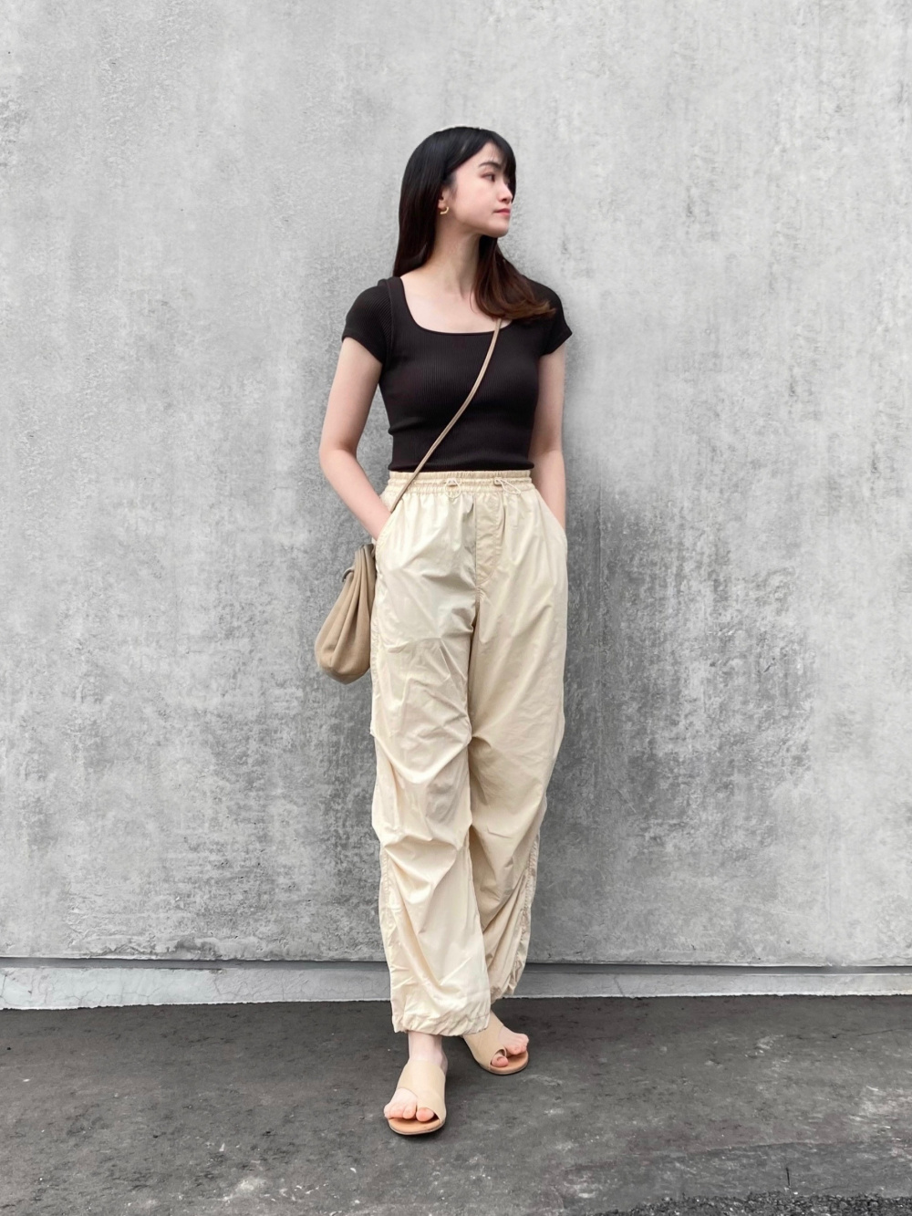 パラシュートパンツ」の着用コーディネート| ユニクロ公式