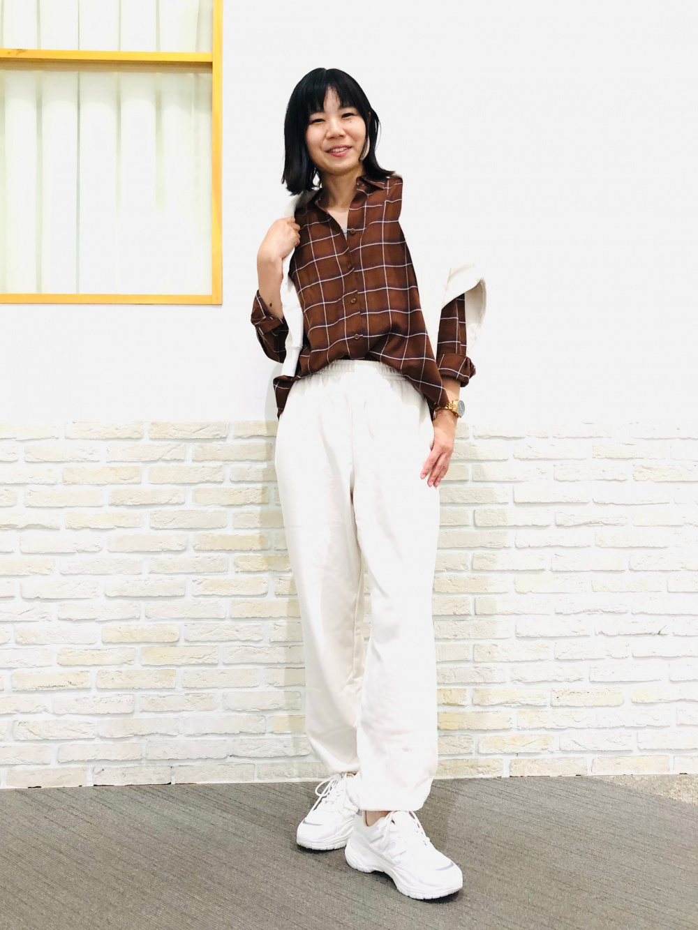 スウェットパンツ、ソフトリブタンクトップ」の着用コーディネート