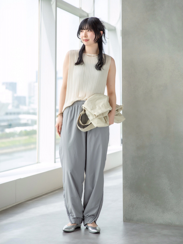 プリーツノースリーブT（レディース）の着用コーディネート一覧