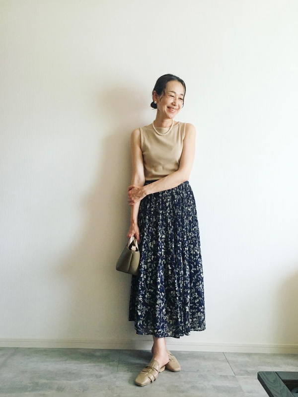 リブボートネックノースリーブT（レディース）の着用コーディネート