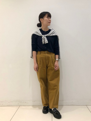 Drawer WINTER1 ブラックデニムタックパンツ　34 Drawer WINTER1 ブラックデニムタックパンツ ジーンズ - メルカリ