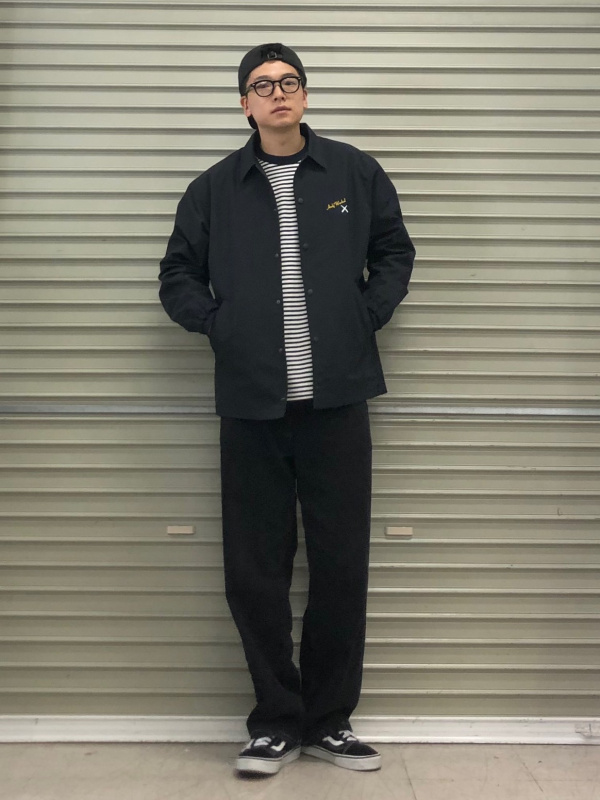 カウズ + ウォーホル コーチジャケット（メンズ）の着用コーディネート