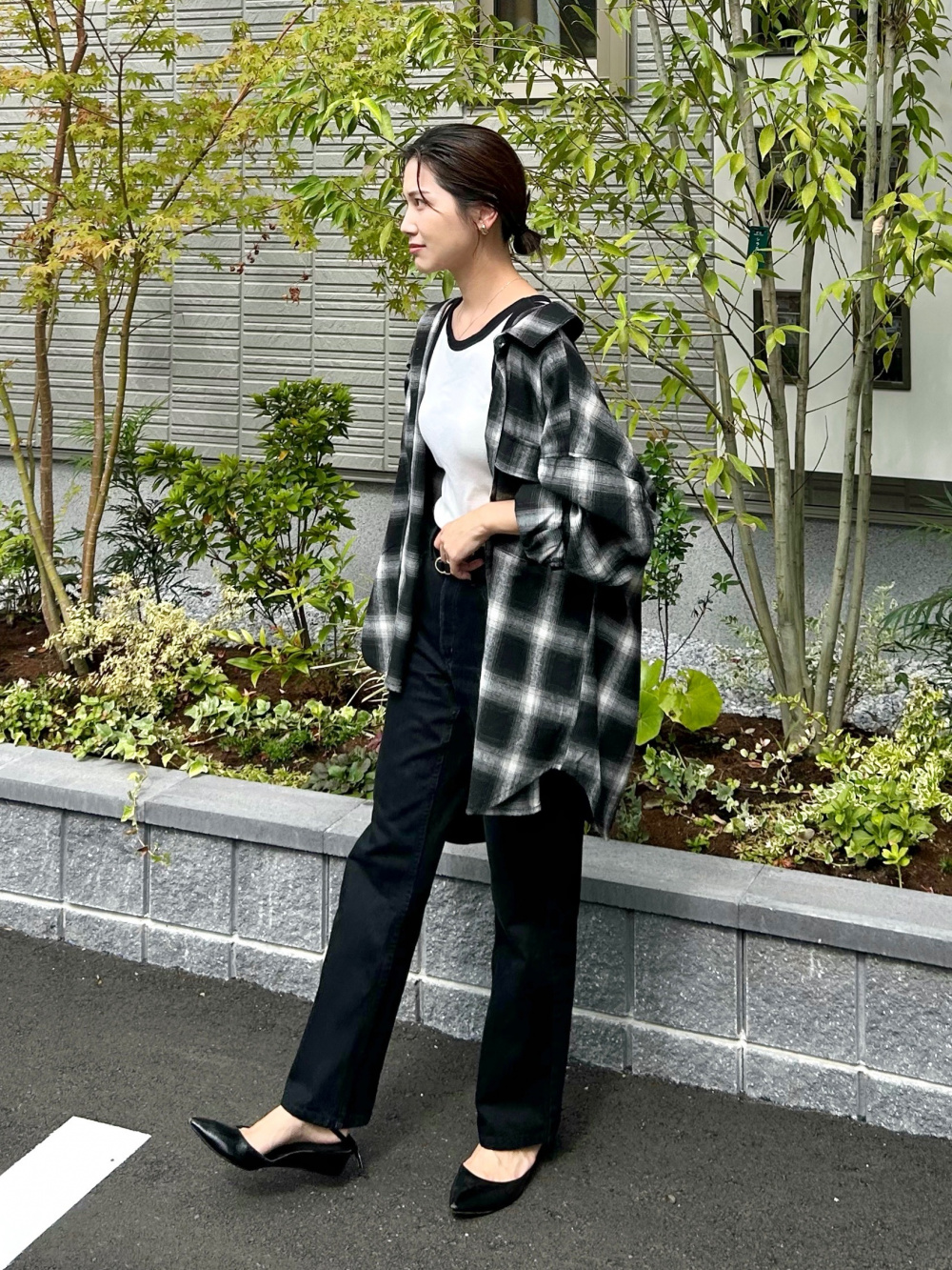 シャイニーレーヨンロングシャツワンピース（長袖）、モックネックプル