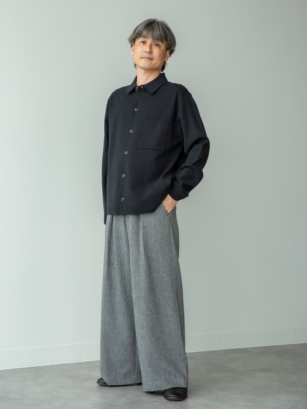 ツイードオーバーサイズジャケット、ツイードタックワイドパンツ」の