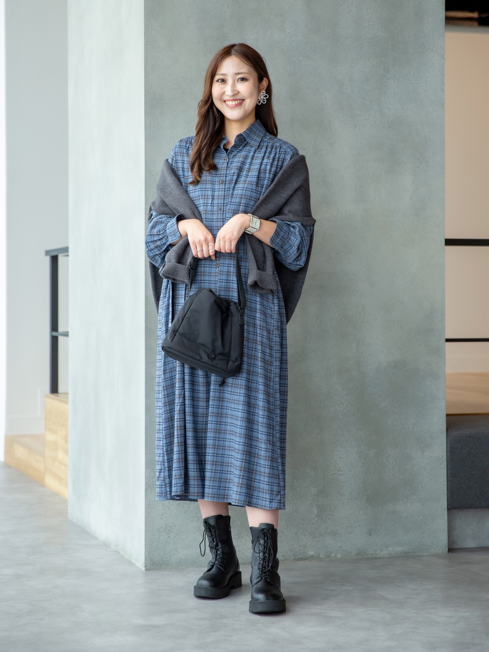 ベルテッドシャツワンピース」の着用コーディネート| ユニクロ公式