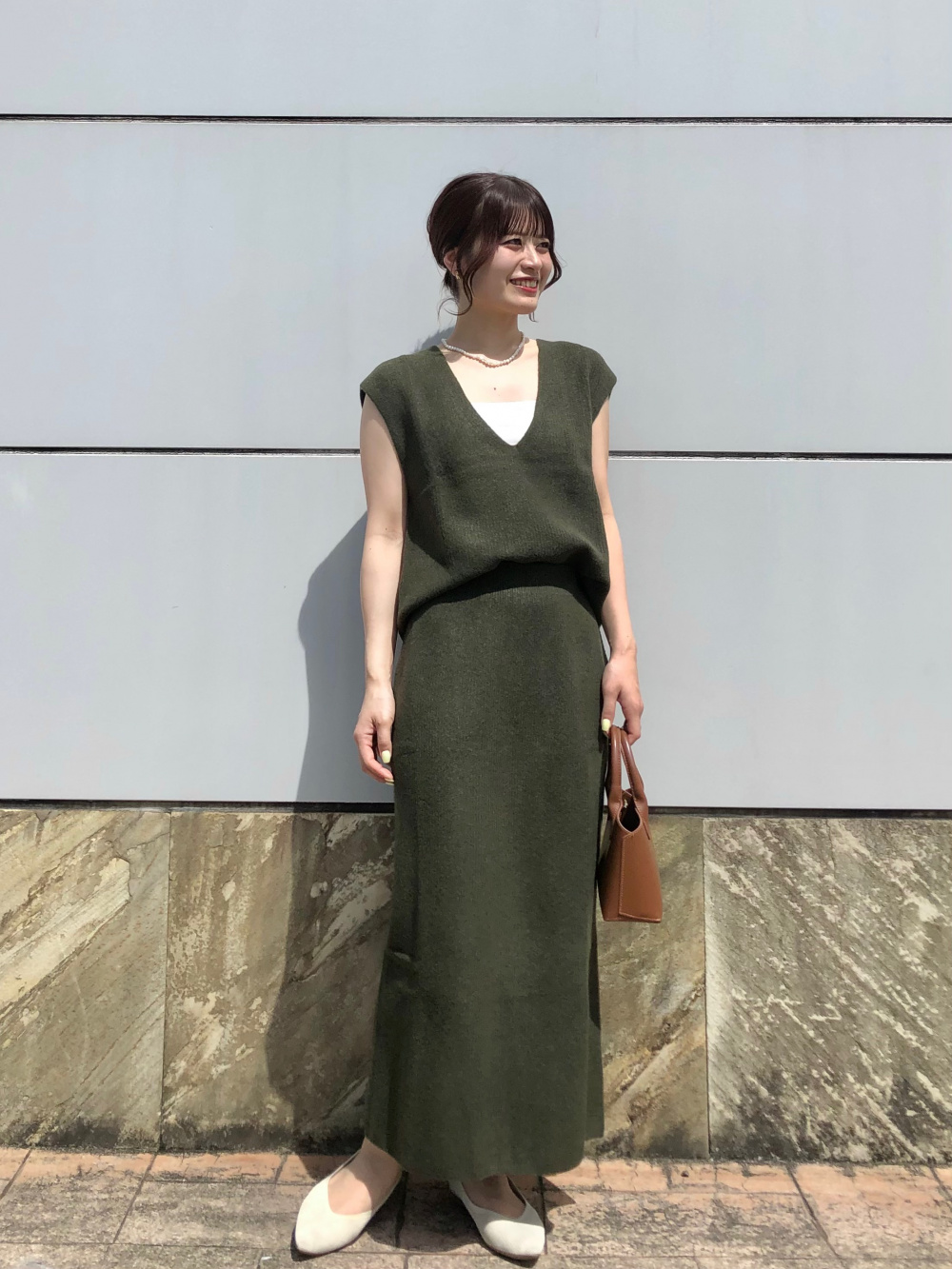 UNIQLO 3Dスフレヤーン　新品　XXL 完売Ｖネックベスト＆スカートセット ユニクロ新作】3DスフレヤーンVネックベストなら晩夏も秋も