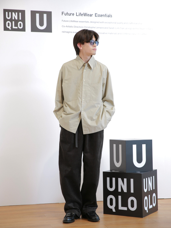 ユニクロU コーデュロイタックワイドパンツ M ダークグレー UNIQLO U】コーデュロイタックワイドパンツ大人のコーディネイト