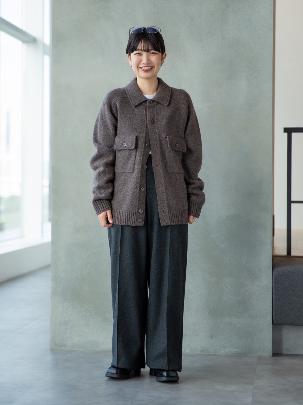 エアリズムコットンクルーネックTシャツ、ラムニットジャケット