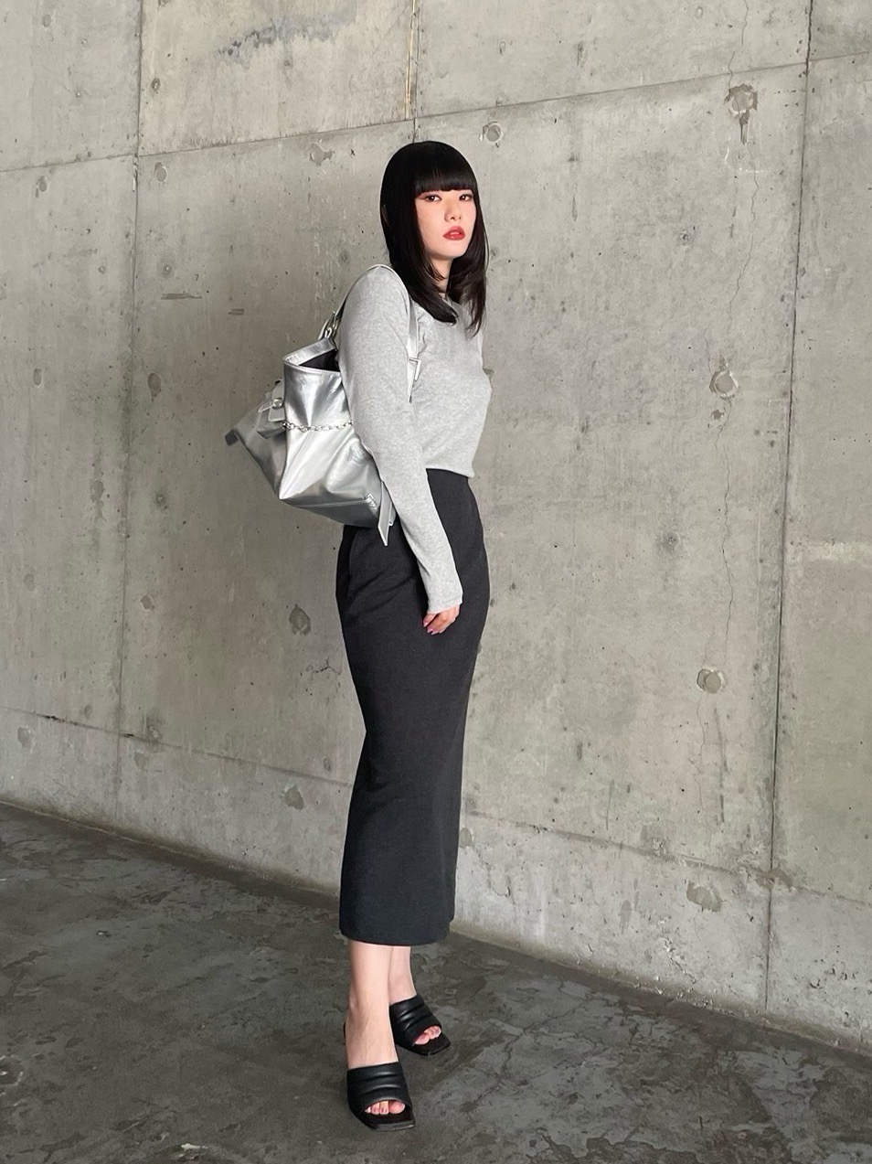 ユニクロUNIQLOブラッシュドジャージーナロースカート ユニクロ】「ブラッシュドジャージーナロースカート」徹底試着！（写真）｜＠BAILA（バイラ）