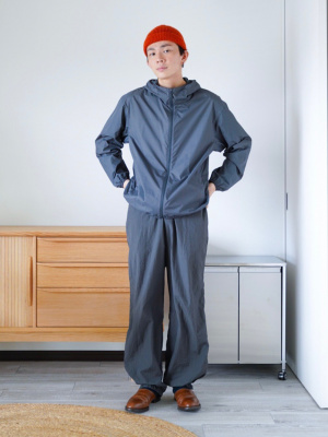 ユニクロ公式 | ポケッタブルUVカットパーカ