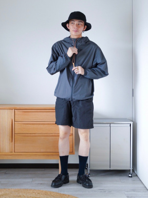 ユニクロ公式 | ポケッタブルUVカットパーカ