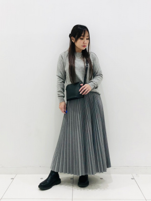 UNIQLO♡ロングプリーツスカート UNIQLO シフォンプリーツロングスカート着回しコーデ〜前編