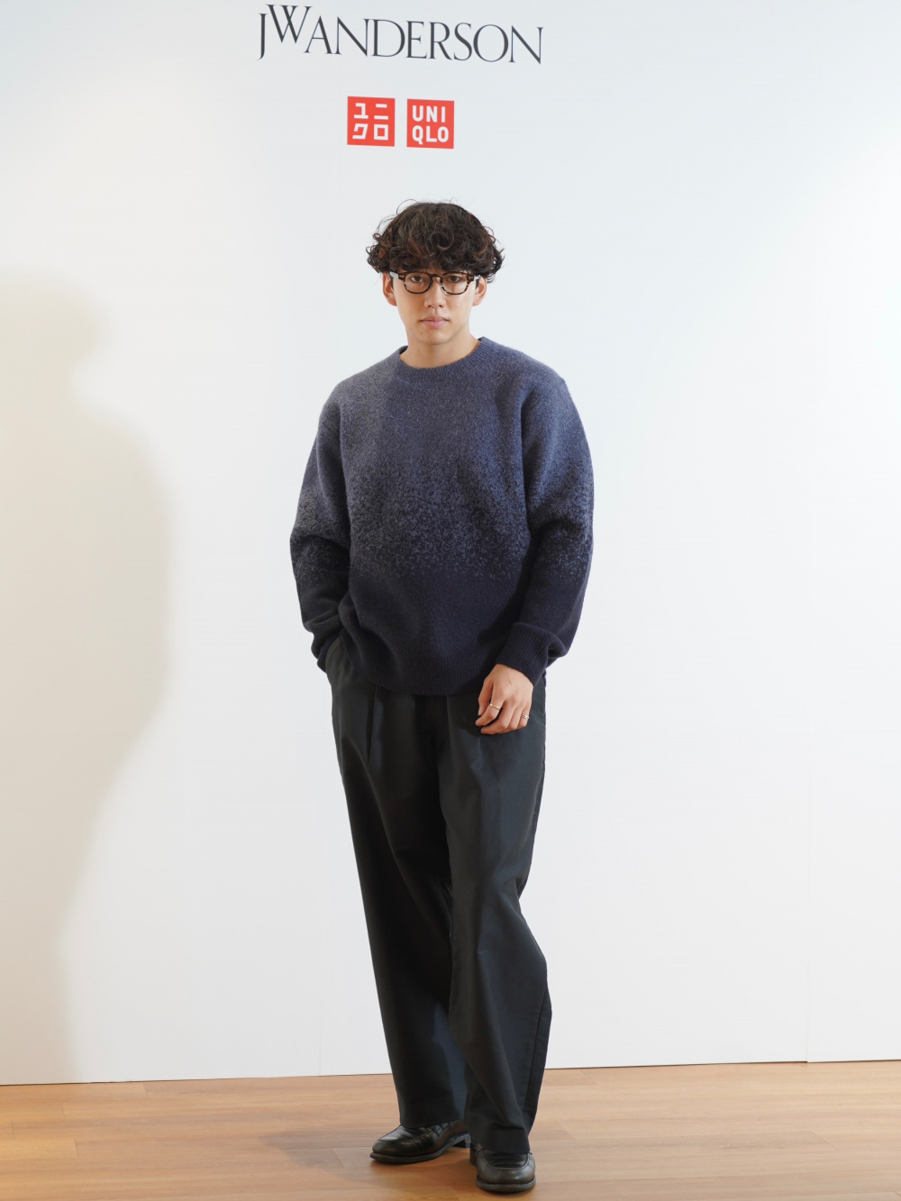 新品 ユニクロ スフレヤーングラデーションクルーネックセーター XL