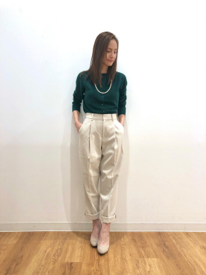 ❣️本体❣️プードルコンパクトエサンシエルｎ ユニクロ公式 | ツイードタックテーパードパンツ