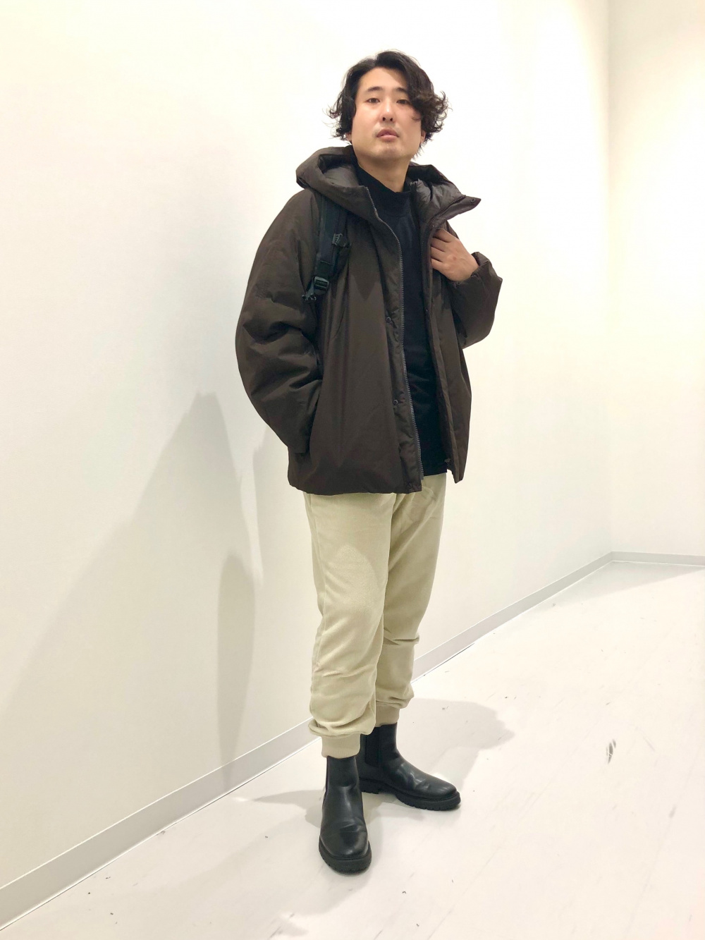 UNIQLO パフテックボリュームパーカ (ダークブラウン・Lサイズ)