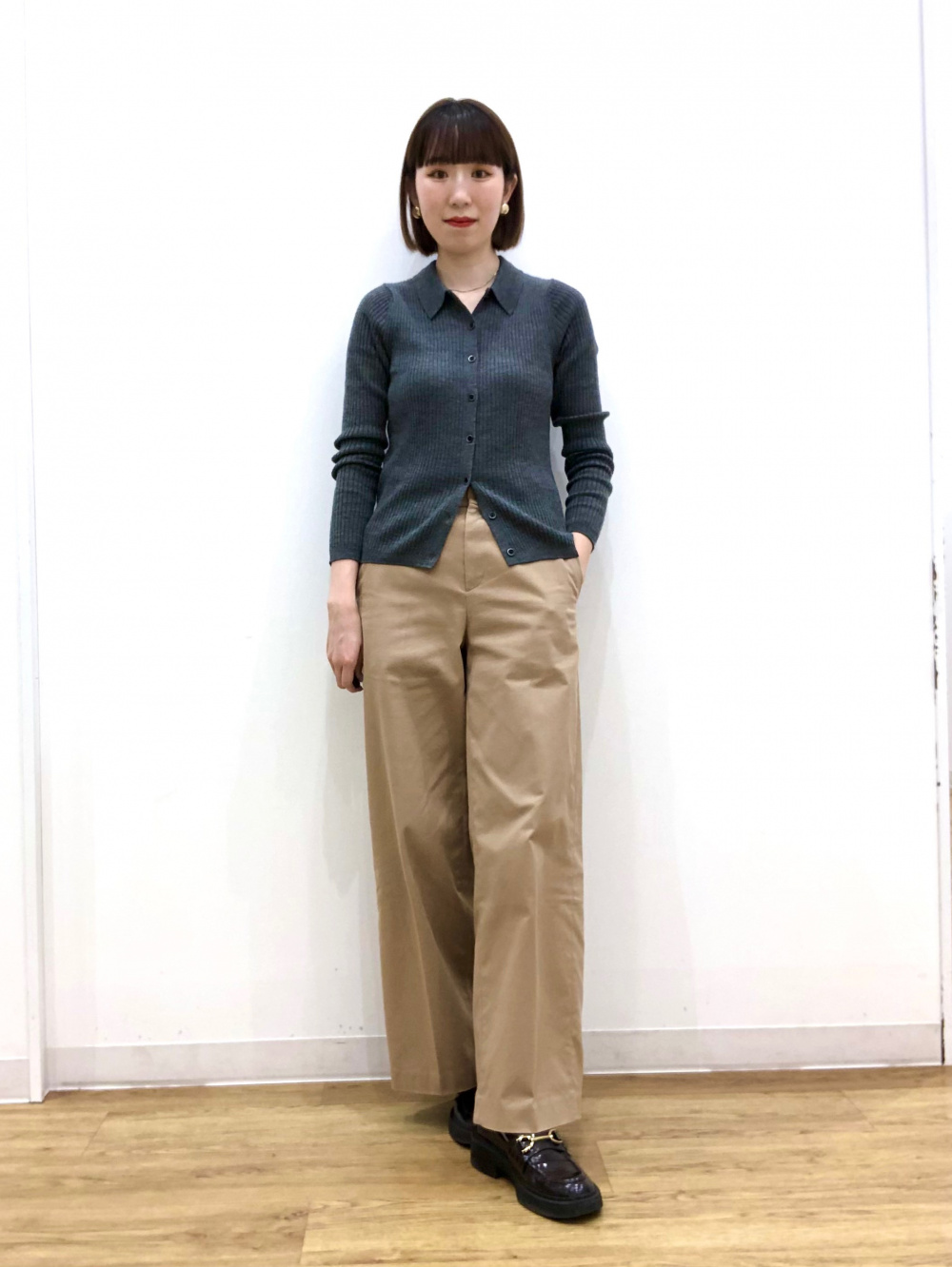 ワイドチノパンツ」の着用コーディネート| ユニクロ公式