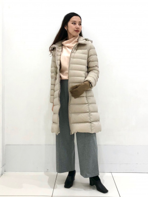 ユニクロ公式 | ウルトラライトダウンロングコート