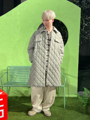 ユニクロ：シー パフテックキルトコート／￥9,990（税込