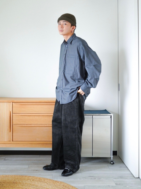 コーデュロイタックワイドパンツのコーディネート・着用イメージ