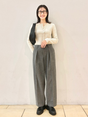 ユニクロ公式 | 2WAYタックストレートパンツ