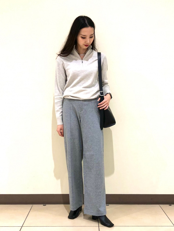 カシミヤハーフジップセーター、ブラッシュドジャージーワイドパンツ