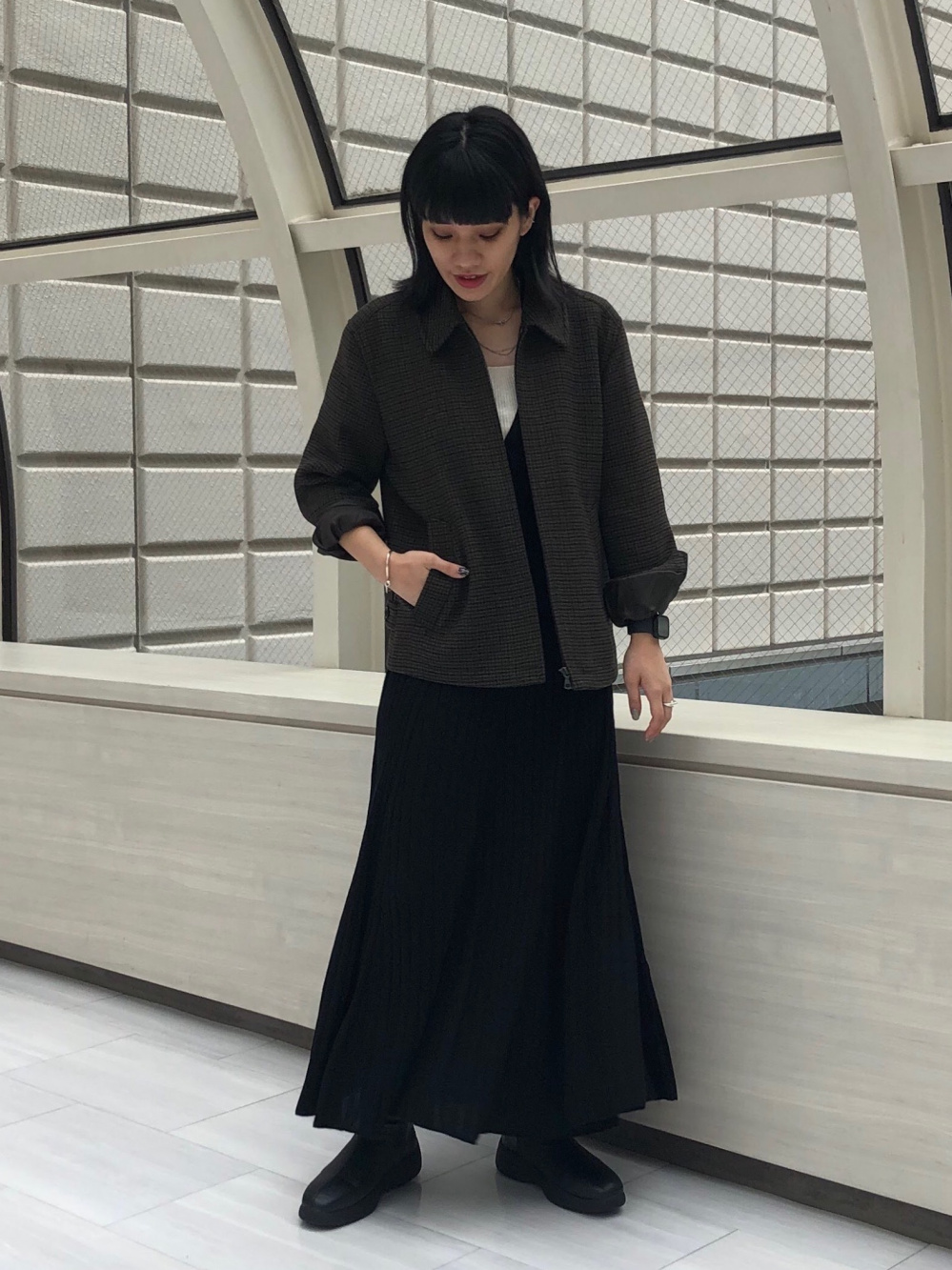 カシミヤクルーネックショートカーディガン、メリノブレンドスカート