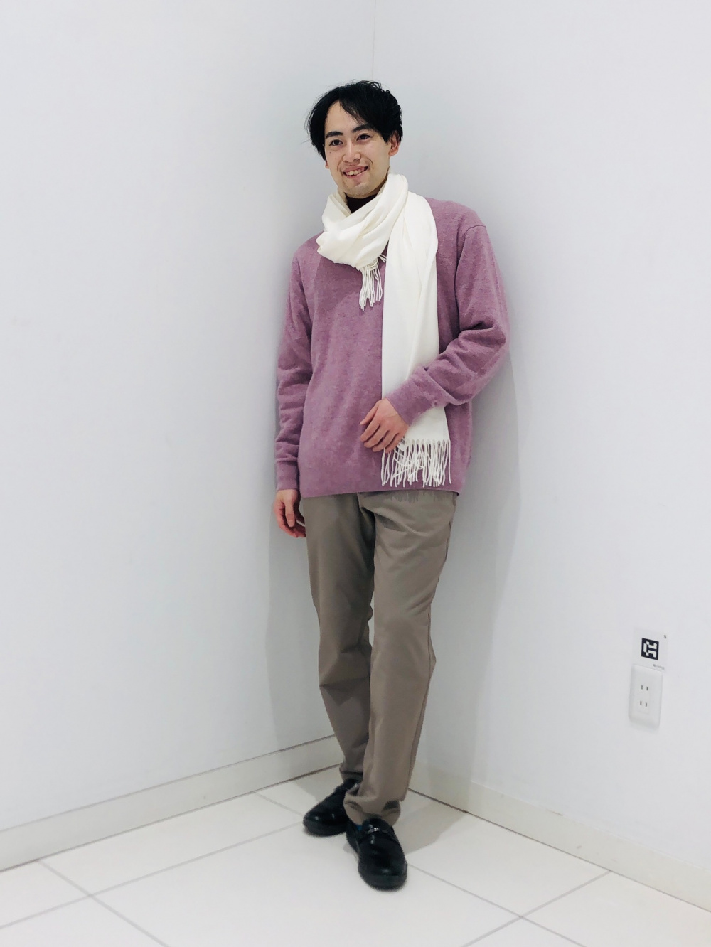 カシミヤクルーネックセーター、ヒートテックイージーパンツ