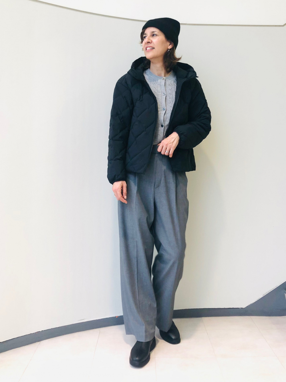 ケーブルクルーネックカーディガン、ケーブルクルーネックセーター」の