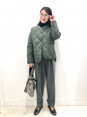 ユニクロ公式 | 2WAYタックストレートパンツ