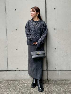 UNIQLO×marimekko【M】花　ウールセーター　スカート　セットアップ UNIQLO×marimekko【M】花 ウールセーター スカート セットアップ