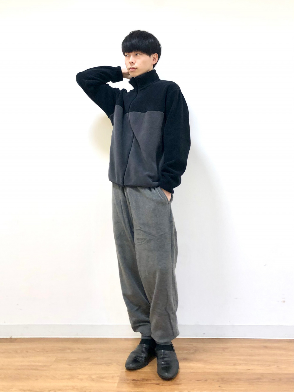 超極暖ヒートテックタートルネックT、デニムジャケット」の着用