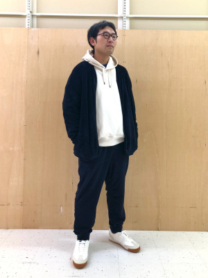 ホワイトフリースカーディガンとパンツ、靴下セット 楽天市場】最大10％OFFクーポン 【8/4〜8/11】 ナイキ NSW