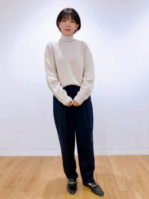 ❣️本体❣️プードルコンパクトエサンシエルｎ ユニクロ公式 | ツイードタックテーパードパンツ